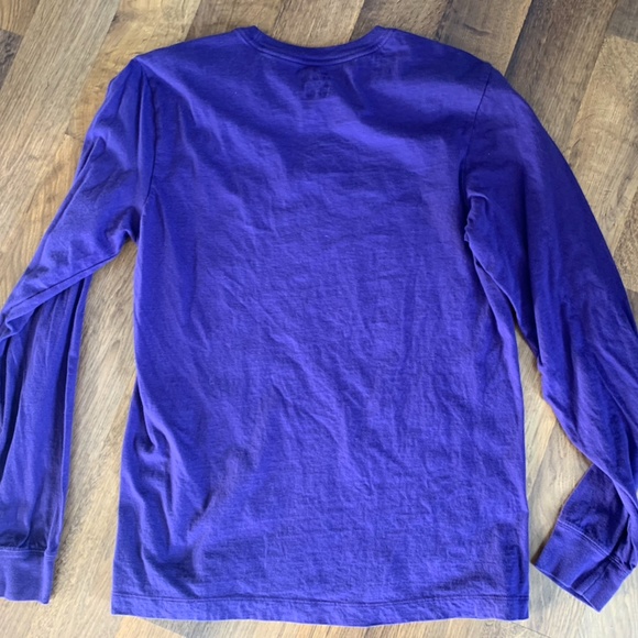 Nike Air Graphic Tee - Picture 8 of 8